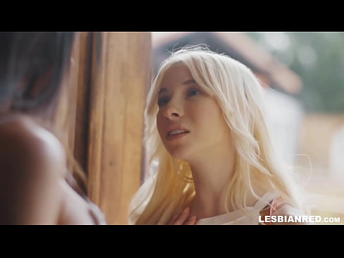 ❤️ છોકરી થોડા મહિના પછી ઘરે આવે છે અને તેની સાવકી મમ્મીની ચૂત ખાઈને સમાપ્ત થાય છે ❤️❌ ગુદા પોર્ન ❤